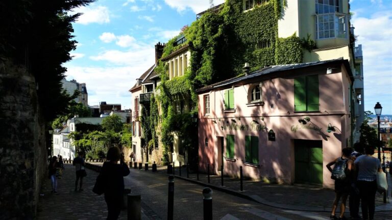 Paris: Sacré Coeur And Montmartre Tour With Expert Guide Tour Highlights