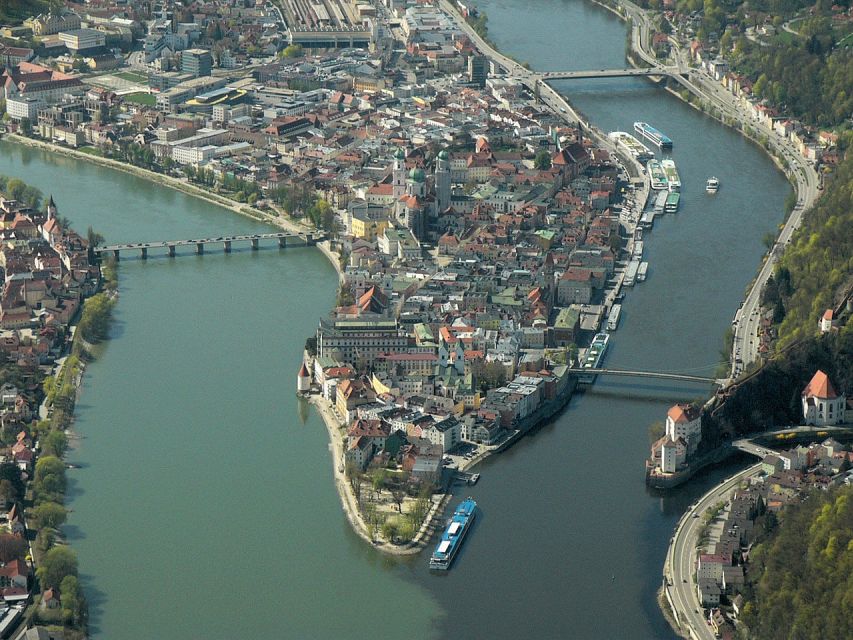 Passau: Private One-Way Transfer to Prague - Transfer Details