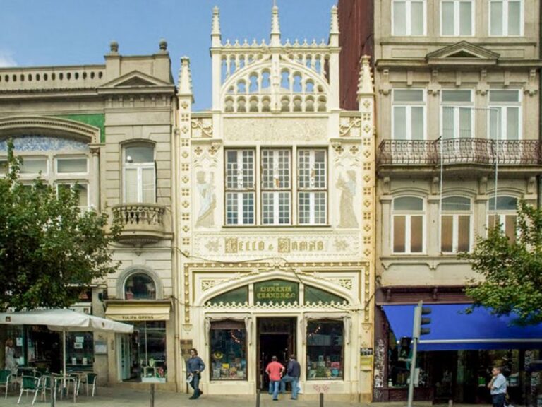 Porto: Historic E Bike Tour With A Guide Tour Overview And Details