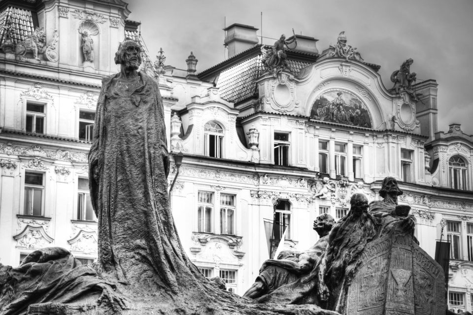 Prague: Private Exclusive History Tour With a Local Expert - Tour Overview