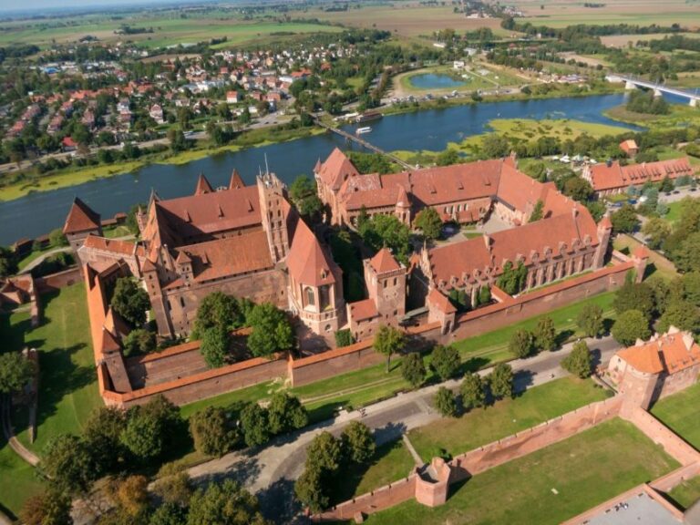 Private Transportation To The Malbork Castle From Gdansk Tour Overview