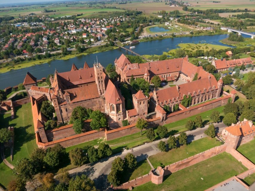 Private Transportation to the Malbork Castle From Gdansk - Tour Overview