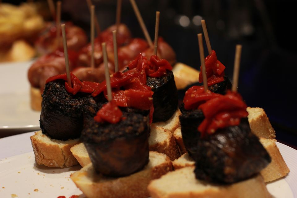 San Sebastian: Guided Food Tour With Pintxo Tasting & Wines - Tour Overview