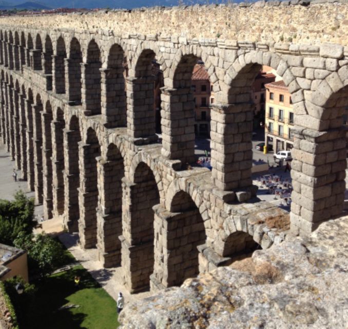 Segovia Genius: Private Guided Walking Tour/Castle (option) - Tour Overview and Pricing