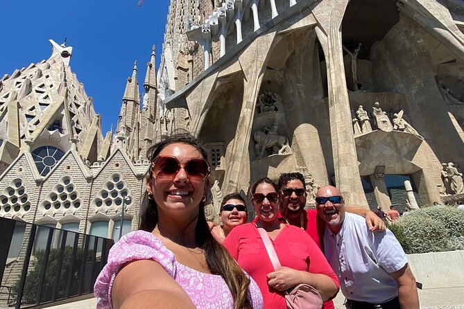 Semi-Private Barcelona Tour Gothic, Sagrada Familia & Park Guell - Overview of the Tour