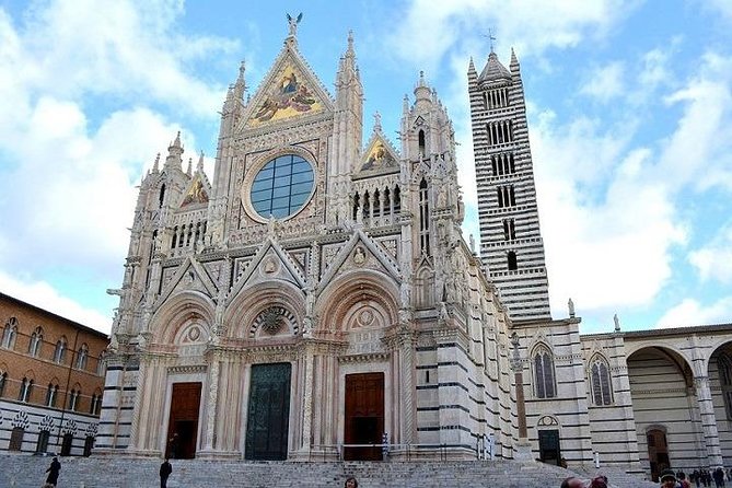 Siena, San Gimignano and Chianti Wine Small Group From Lucca - Overview of the Tour