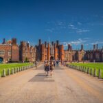 Skip The Line Hamptoncourtpalace Guided Day Trip From London Tour Duration And Type