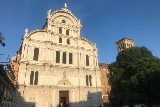 The Essence of Venice in a Stress Free Small Group Walking Tour With a Top Guide - Discover Hidden Gems of Venice