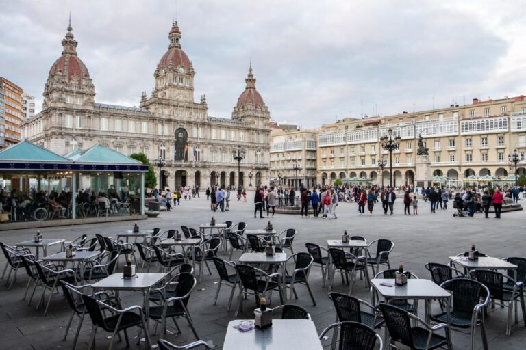 The Old Town Walking Tour La Coruña Exploring The Historic Praza