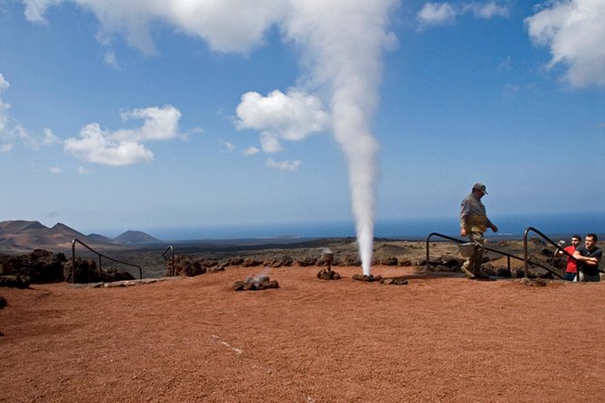 Timanfaya, Golfo, La Geria & Camel Ride (opt) - South Lanzarote - Tour Overview