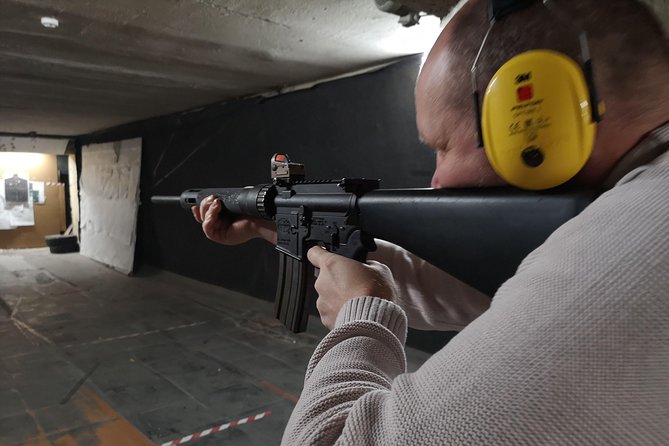 Try 4 Weapons - Winchester, Glock17, Kalashnikov, Beretta 92FS - Riga Shooting Range Details