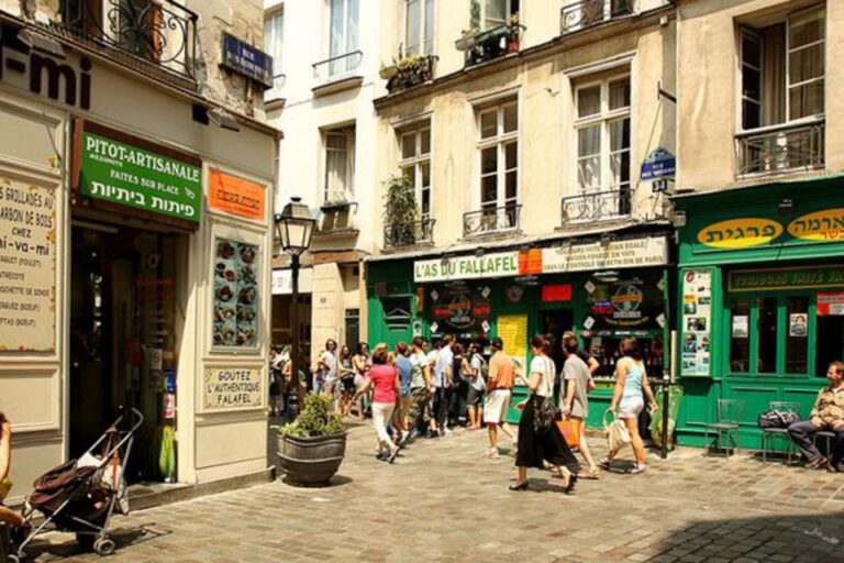 Unexpected Paris Marais Disctrict: 2 Hour Private Tour Tour Overview