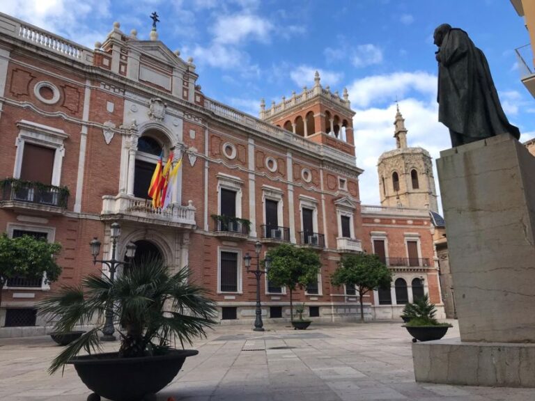 Valencia: Old Town Segway Tour Tour Overview