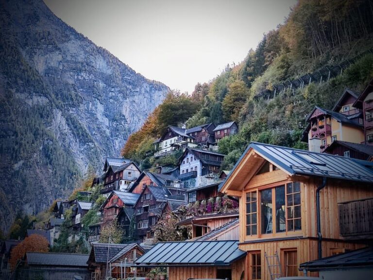 Vienna: Hallstatt Private Tour With Skywalk And Salt Mine Tour Overview