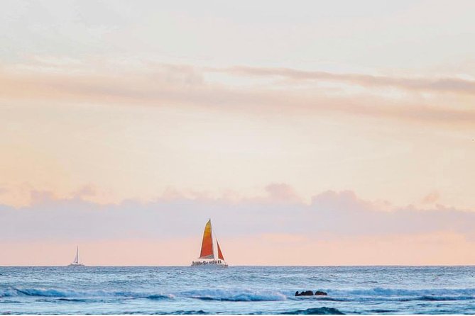 Waikiki Sunset Cocktail Sail With Open Bar - Overview