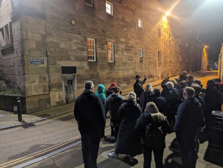 Warwick Ghost, Crime & Murder Walking Tour Haunting Warwick: A Ghostly Journey