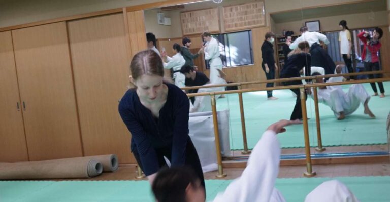 What Is Aikido? (an Introduction To The Japanese Martial Art What Is Aikido?