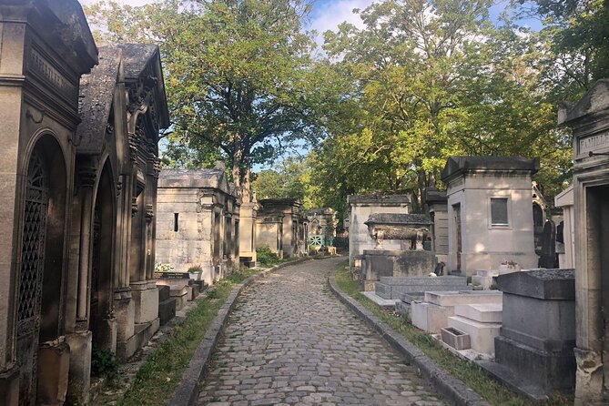 2.5 - 3 Hour Walking Tour of Père Lachaise Cemetery From Paris - Tour Features