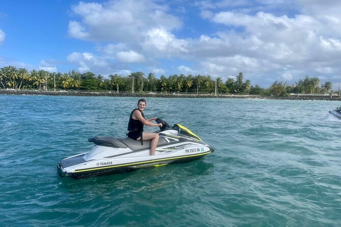 30 Minute Jet Ski Ride Along Isla Verde Beach - Health and Accessibility