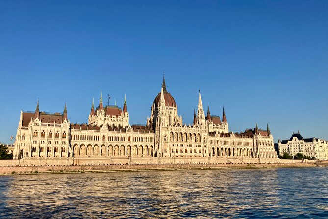 8-Hour Private Budapest City Tour by Car / Minivan - Accessibility