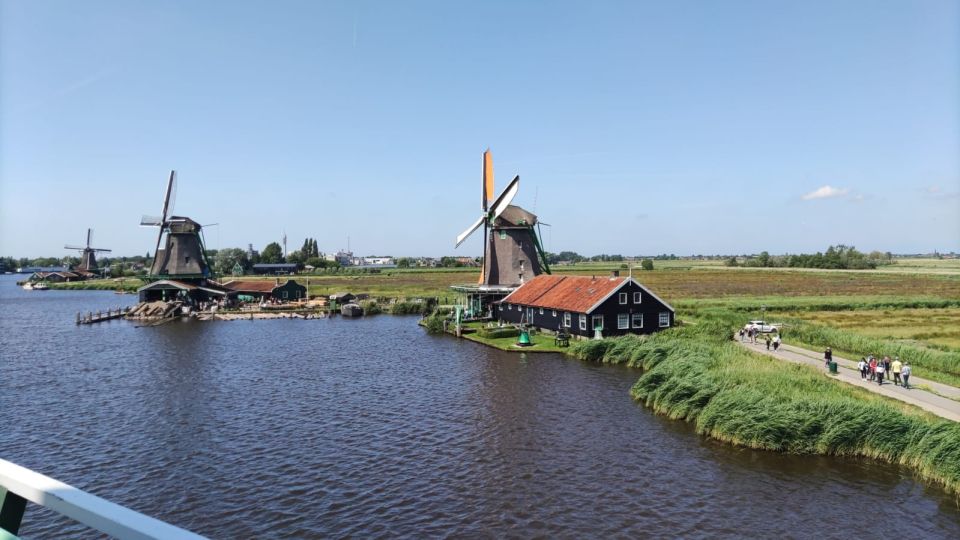 Amsterdam: Zaanse Schans Windmills Bike Tour With Guide - Highlights and Itinerary