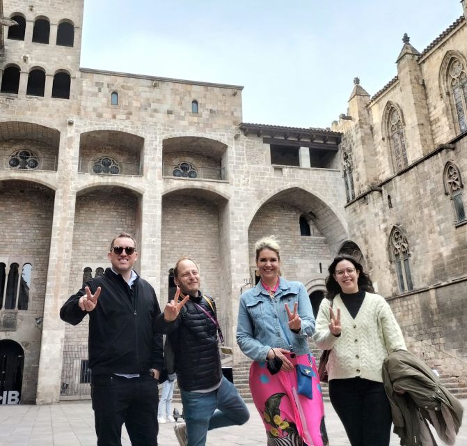 Barcelona: Gothic Quarter Legends Walking Tour With Tapas - Itinerary Highlights