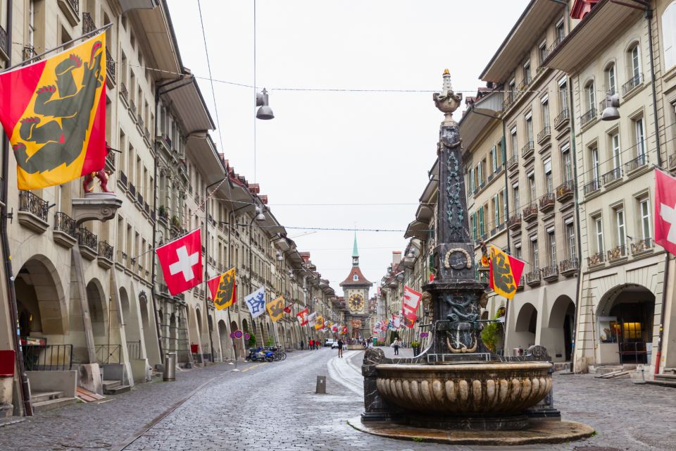 Bern Highlights Self-Guided Scavenger Hunt and Walking Tour - Experience and Itinerary