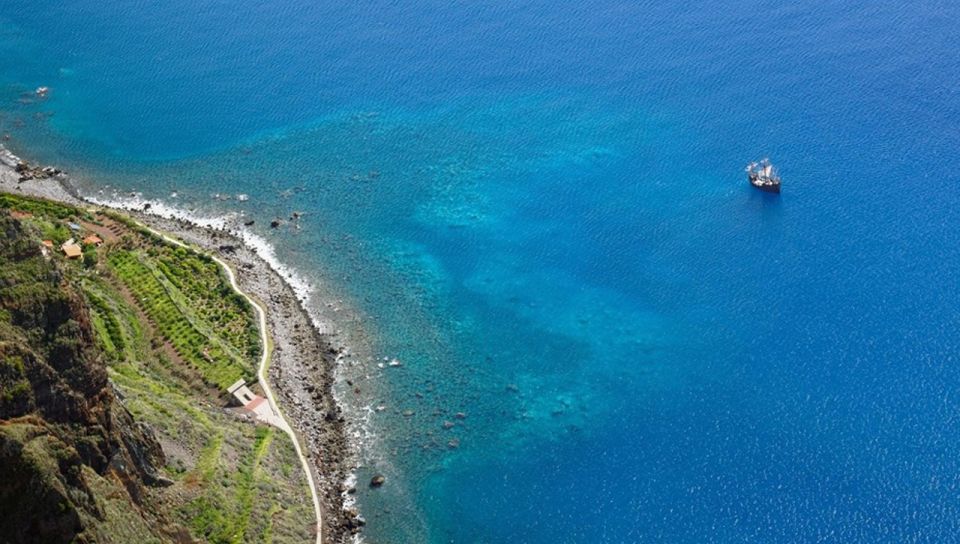 Câmara De Lobos/Sky Walk (Cabo Girão): Guided Tuk Tuk Tour - Itinerary and Highlights