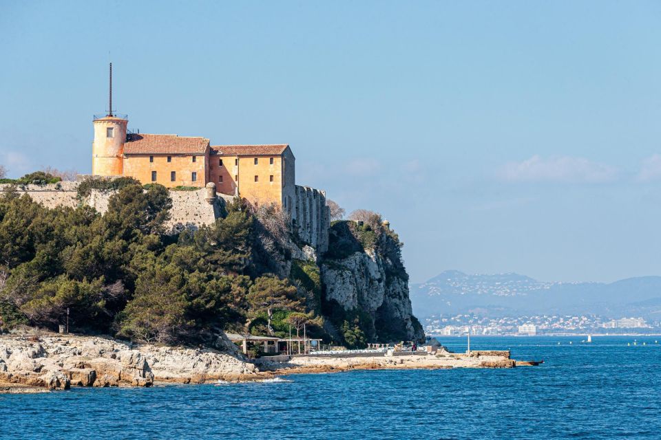 Cannes: Private Exclusive History Tour With a Local Expert - Iconic Landmarks and Architecture