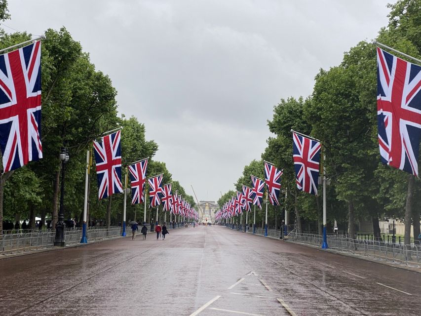 Changing of the Guard and Royal London Tour (in English) - Tour Highlights