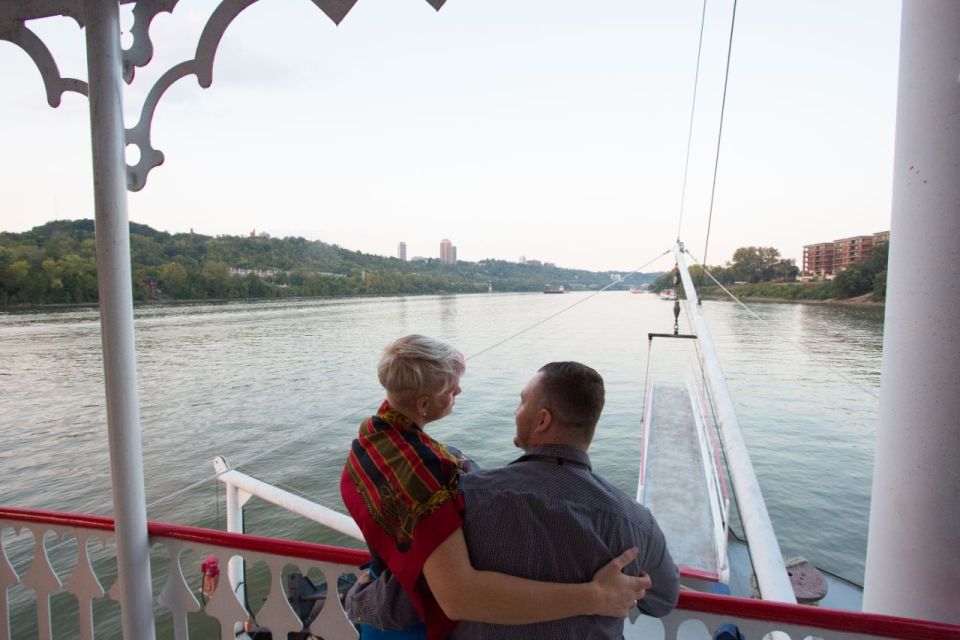 Cincinnati: Historic Sightseeing Cruise - Experience Highlights