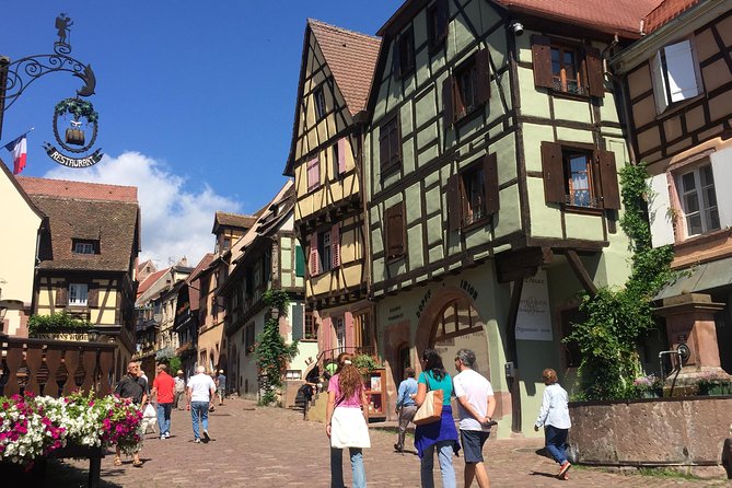 Day Trip: Colmar, Haut-Koenigsbourg, Riquewihr and Kaysersberg - Small Tourist Train Tour of Colmar