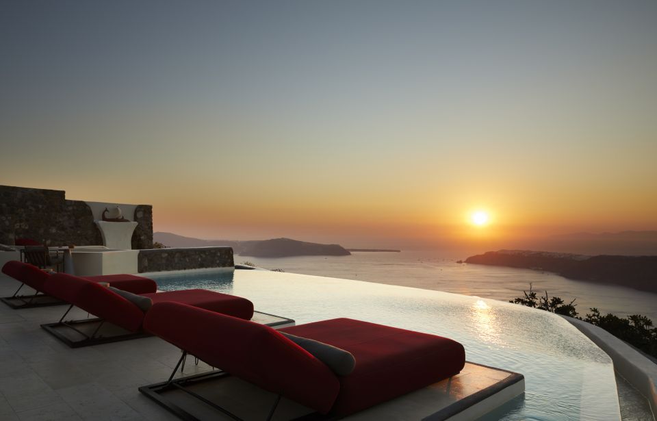 Daybed Relaxation With Infinity Pool Use With Caldera Views - Experience Highlights