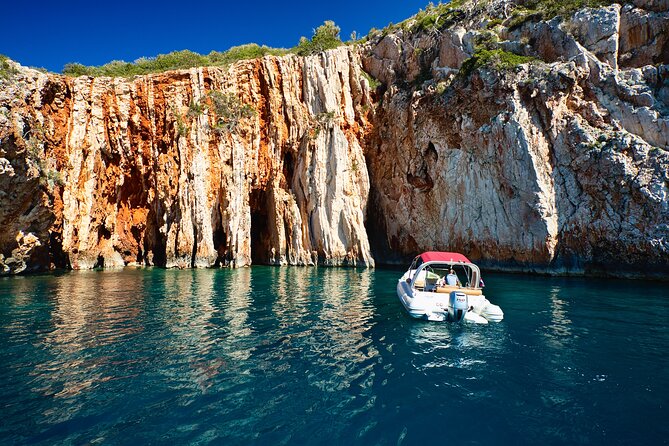 Exclusive Private Tour: Red Rocks & Pakleni Islands - Cliff Jumping and Snorkeling Adventures