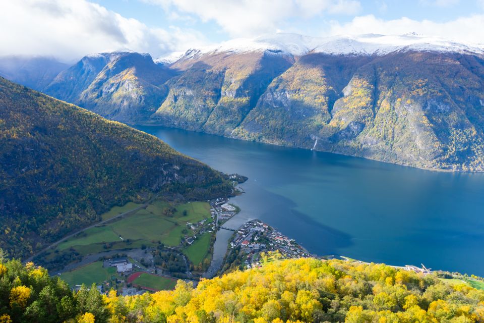 Flam: Spectacular Stegastein Viewpoint Tour With Shuttle Bus - Duration and Location