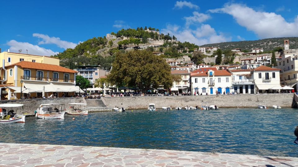 From Athens: Nafpaktos and Delphi Private Sightseeing Tour - Itinerary Highlights