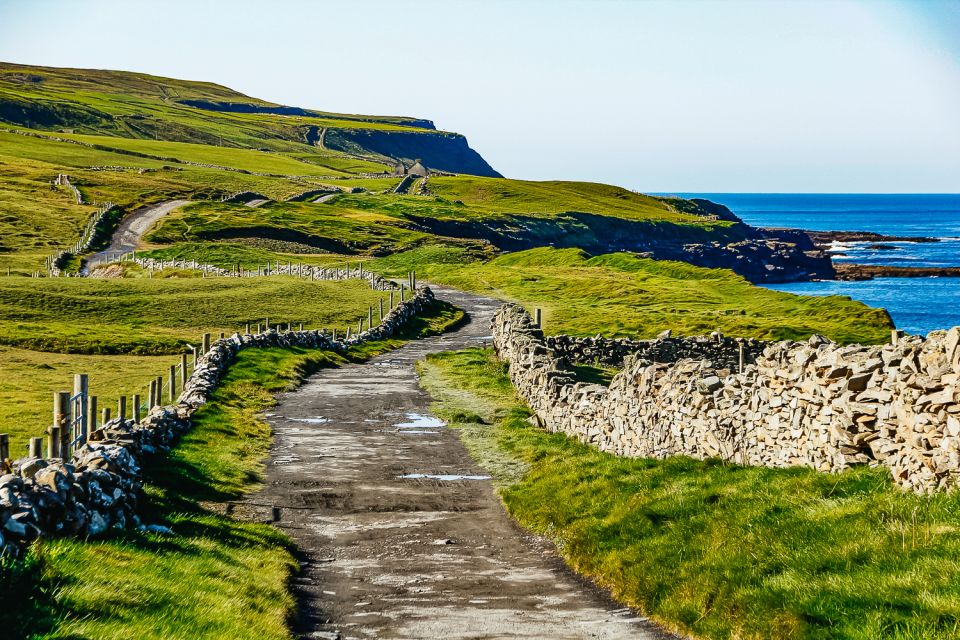 From Galway: Aran Islands Day Trip & Cliffs of Moher Cruise - Itinerary Highlights