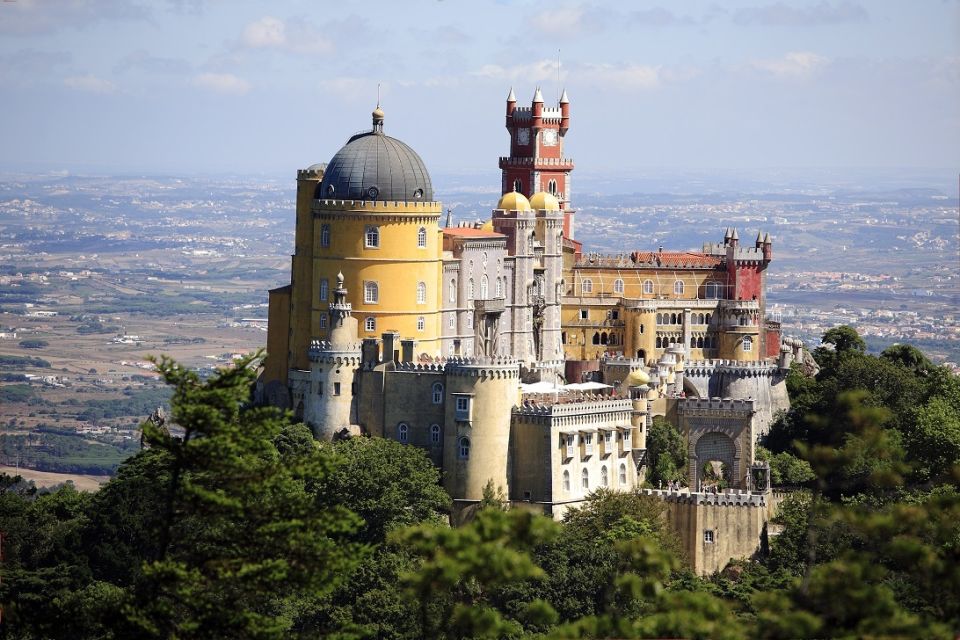 From Lisbon: Full-Day Sintra & West Coast Private Tour - Highlights of the Tour