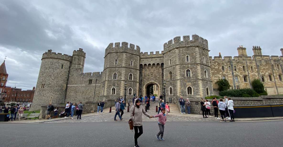 From London: Windsor Castle & Stonehenge Private Day Trip - Highlights of Windsor Castle