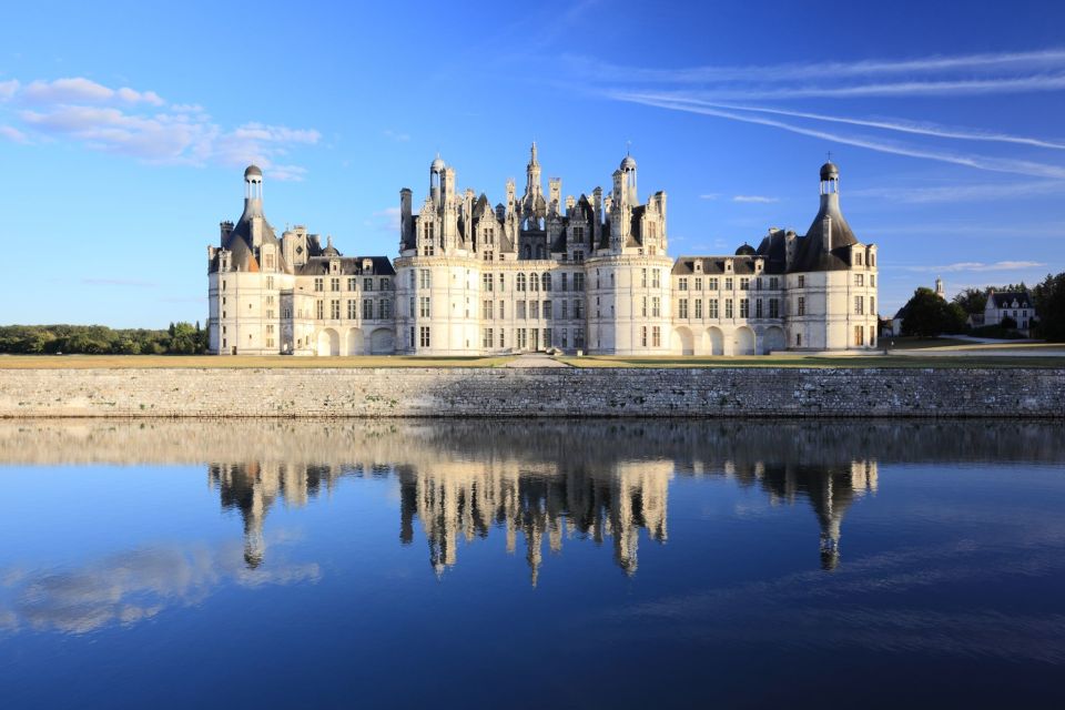 From Paris: Loire Valley Castles Tour With Hotel Transfers - Itinerary Highlights