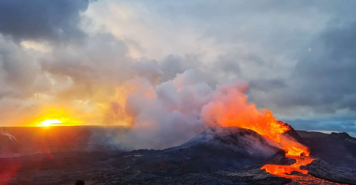 From Reykjavik: Fagradalsfjall Volcano Hike With Geologist - Itinerary Details