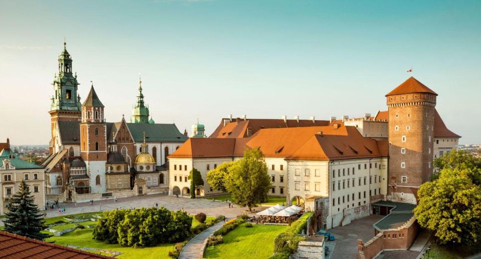 From Warsaw: Guided Tour to Wieliczka Salt Mine and Krakow - Itinerary Details