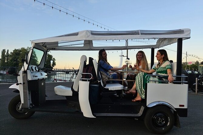 Geneva: Sightseeing of Top Places Tour Electric Tuktuk 1H Tour - Inclusions and Transportation