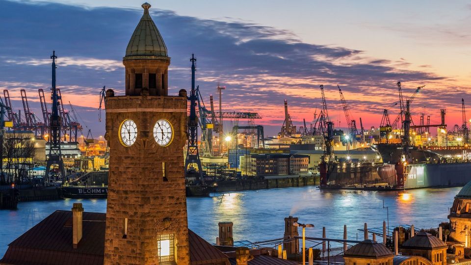 Hamburg: Elbe Riverside Private Guided Walking Tour - Discovering the Hanseatic Legacy