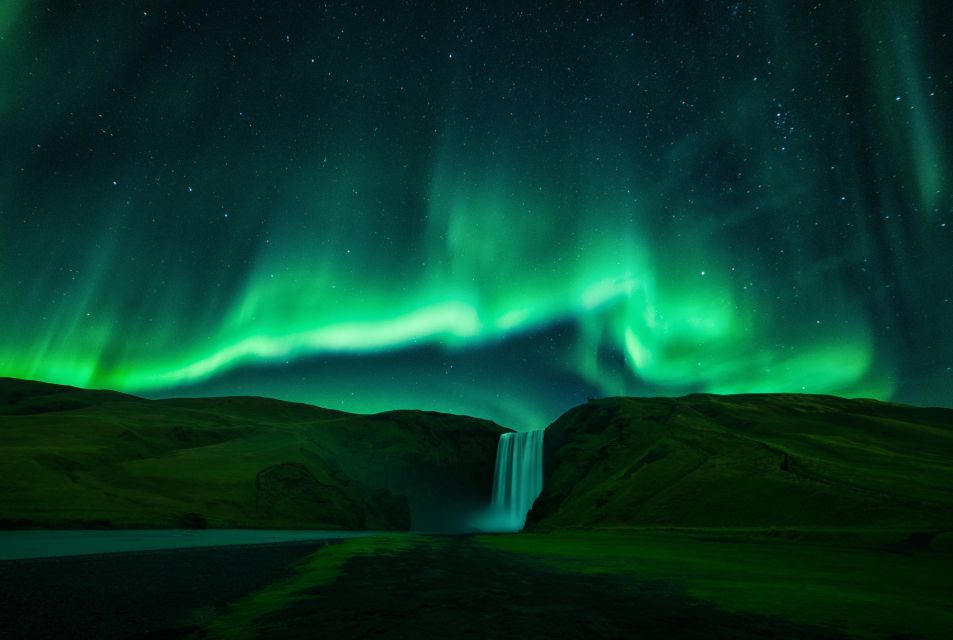 Iceland: South Coast and Northern Lights Tour - Tour Highlights