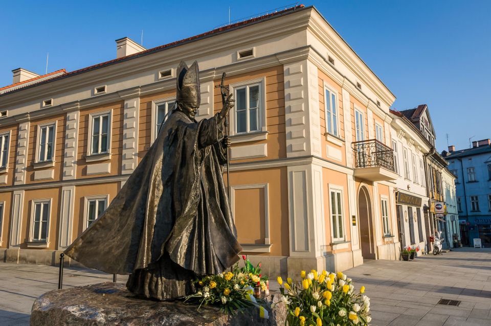 Krakow: Pope John Paul II Guided Tour With Home & Sanctuary - Tour Duration and Participants