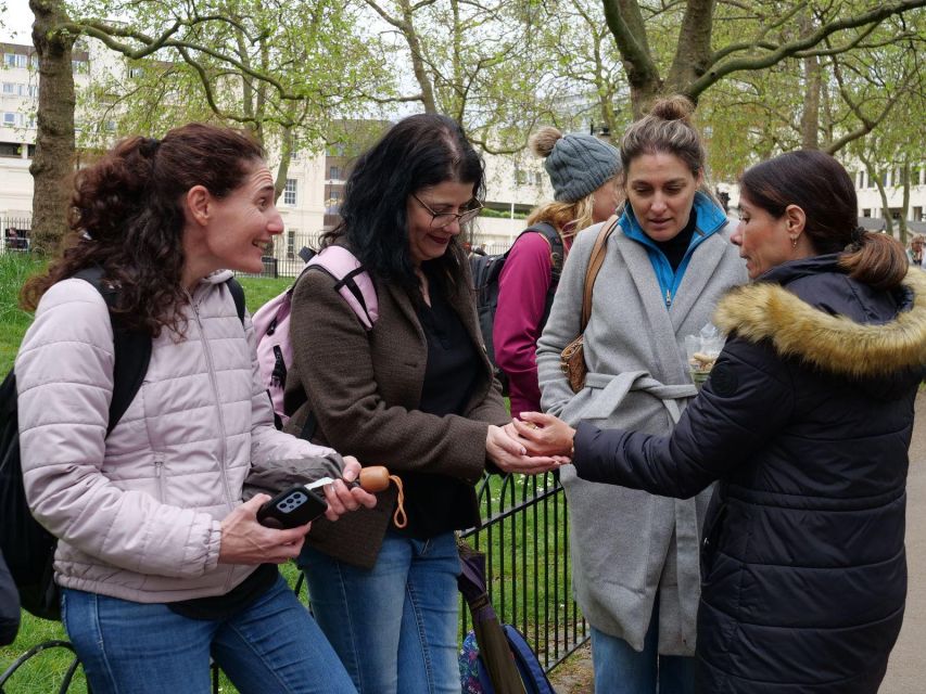 London: A Royal Tour of the City of Westminster - Strolling Through St. Jamess Park