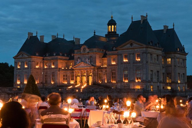 Luxury Evening Dining Experience at Chateau De Vaux-Le-Vicomte - Exploring the Magnificent Château