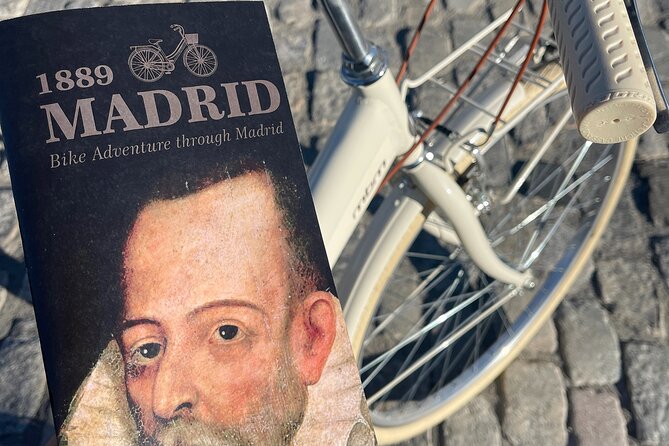 Madrid : Vintage Bikes Rentals With Old Map - Included Rental Equipment and Accessories