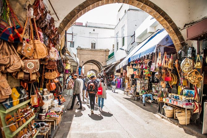 Morning Casablanca: The Medina and Beyond Cultural Walking Tour - Exploring the Exquisite Mahkama Du Pacha